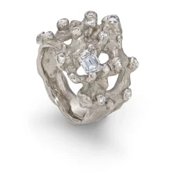 Bespoke Peppered Seaweed Spiny Ring