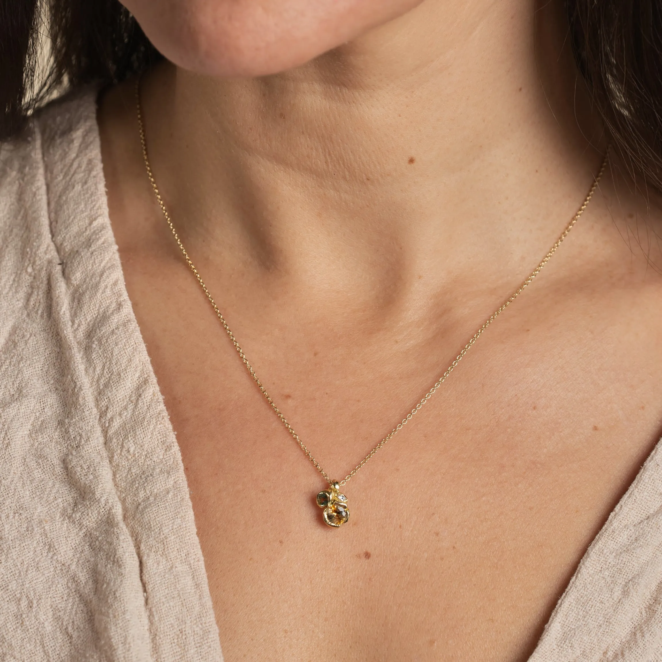 Crest Sapphire Adakite Pendant