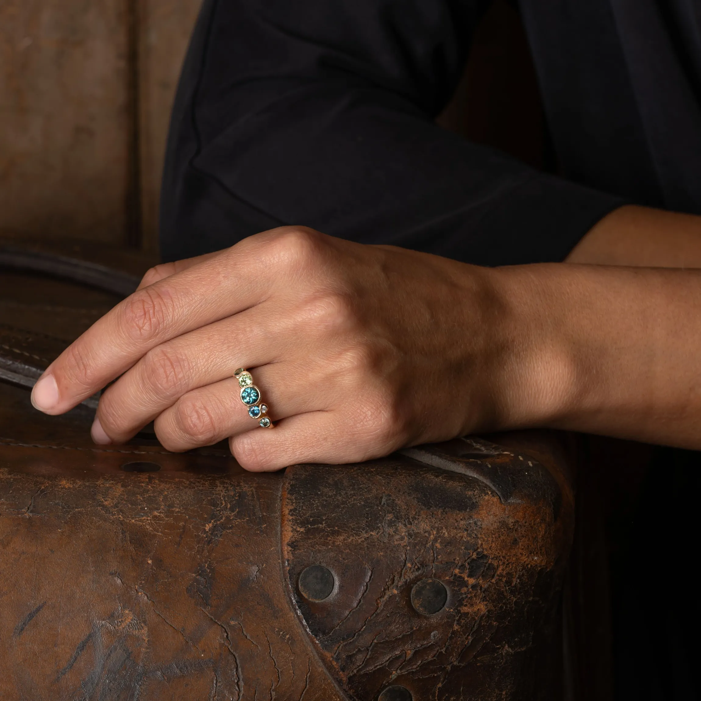 Peacock Sapphire Nori Ring