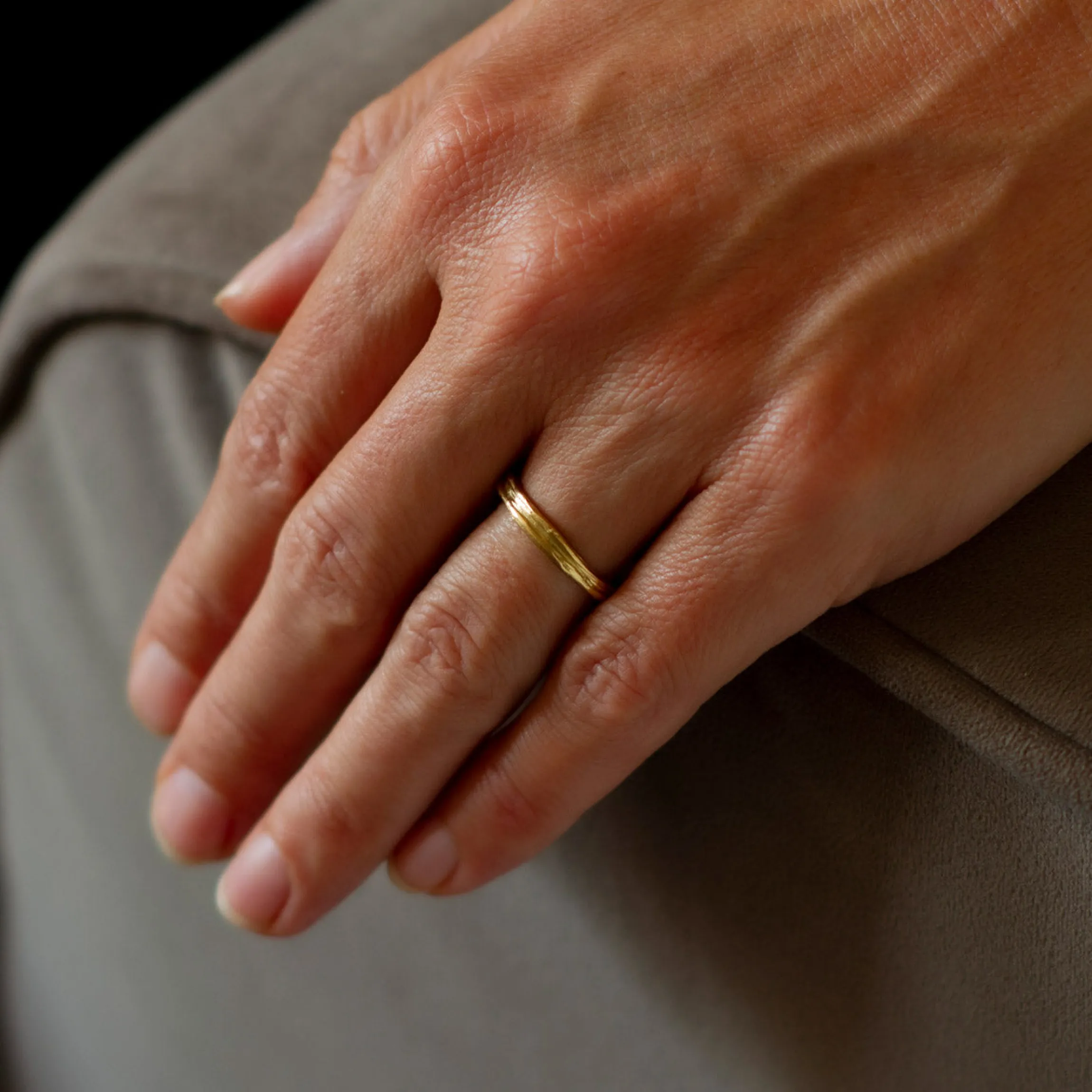 Ripple Fine Ring 22ct Gold
